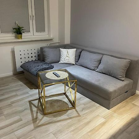 Brzostek Apartment Варшава Экстерьер фото