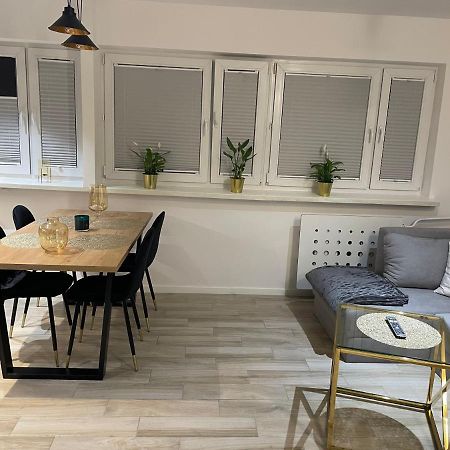 Brzostek Apartment Варшава Экстерьер фото