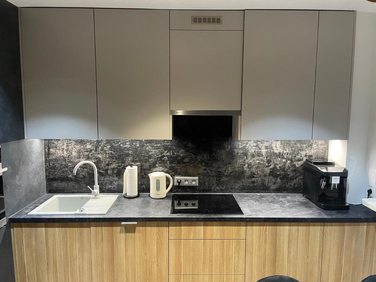 Brzostek Apartment Варшава Экстерьер фото