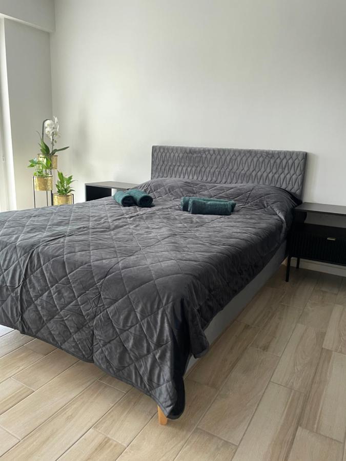 Brzostek Apartment Варшава Экстерьер фото